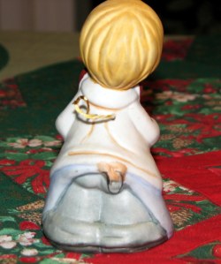 BetsyAngelBack09122201